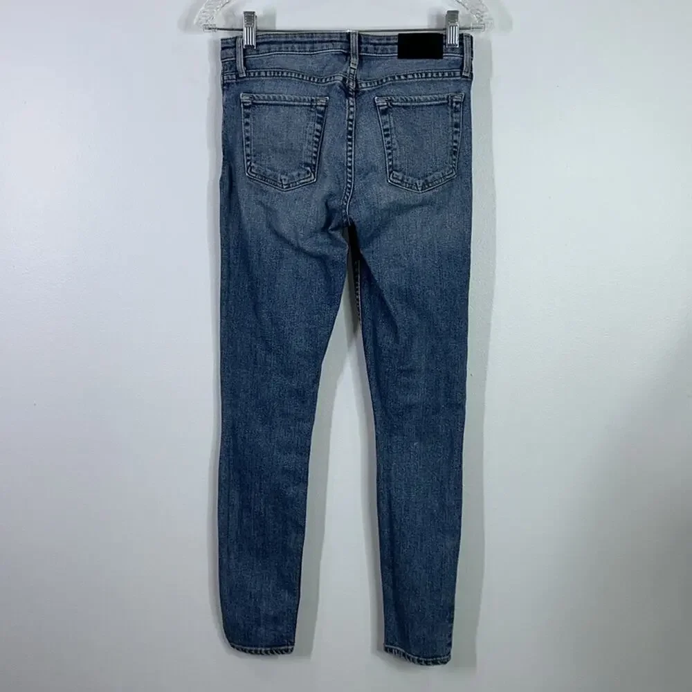 Theory skinny leg jeans size 26